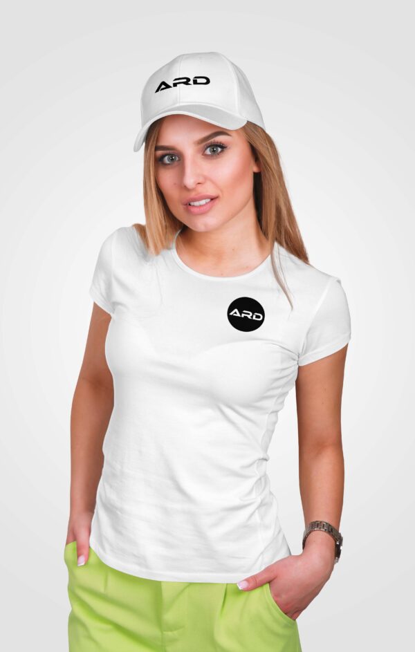 T-Shirt Baseball_Cap with a girl